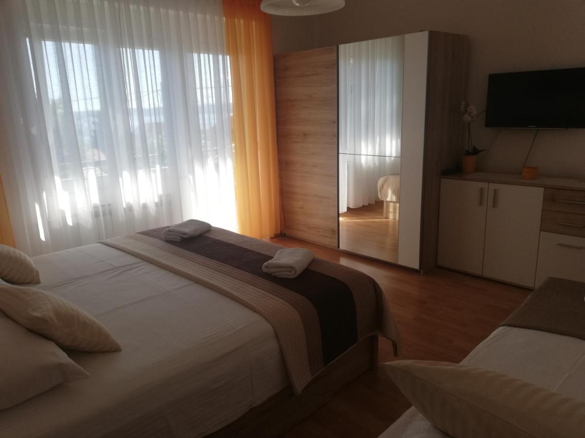 Apartman Bokula Novi Vinodolski Bagian luar foto