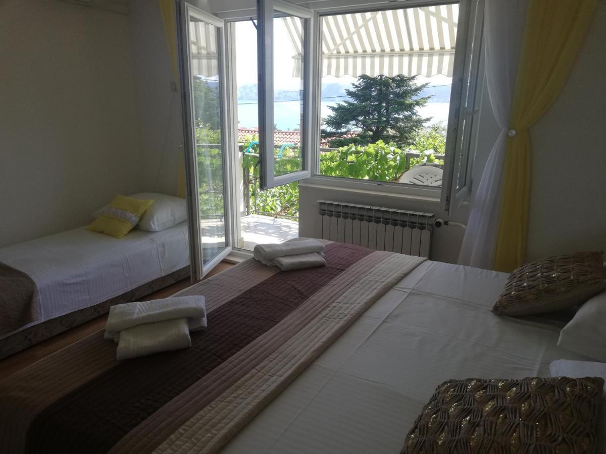 Apartman Bokula Novi Vinodolski Bagian luar foto