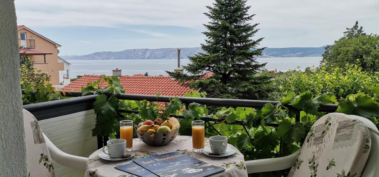 Apartman Bokula Novi Vinodolski Bagian luar foto