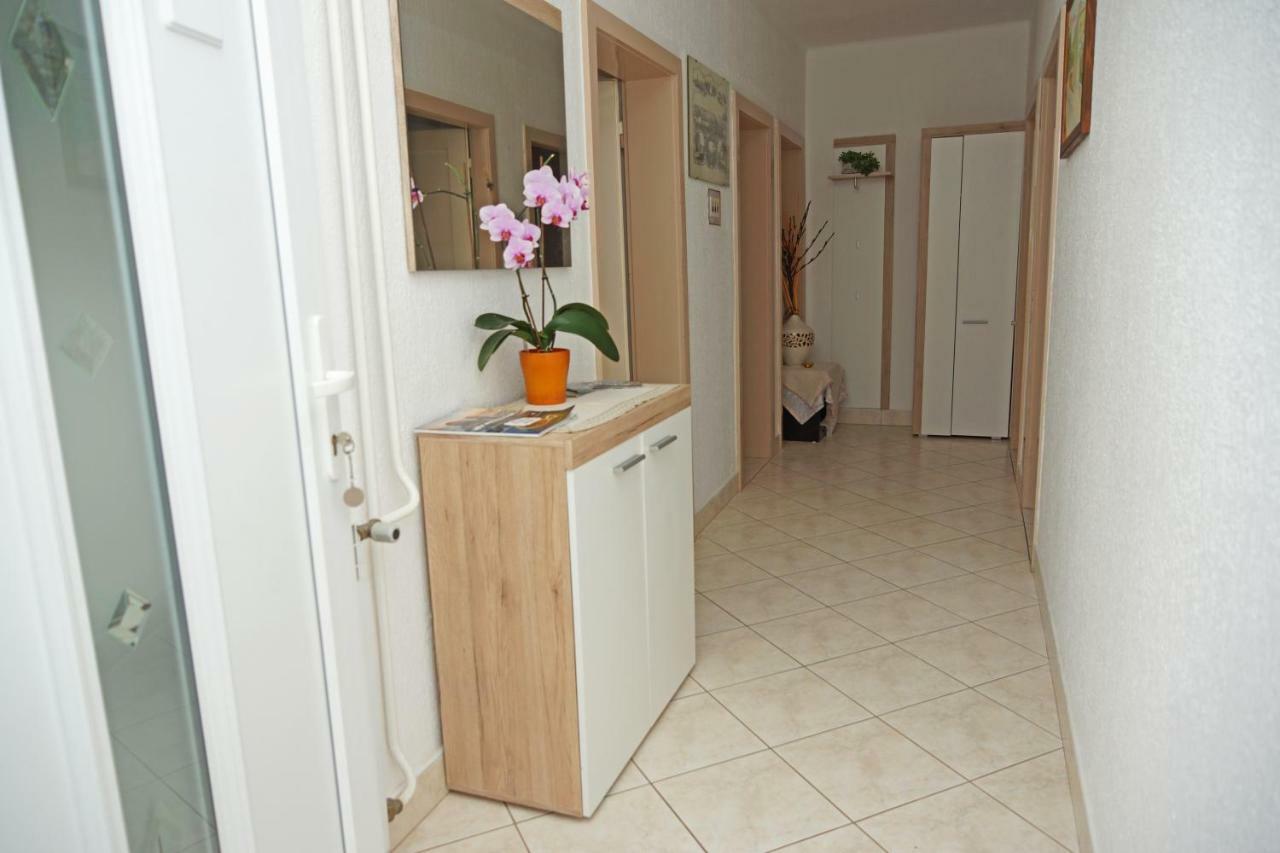 Apartman Bokula Novi Vinodolski Bagian luar foto