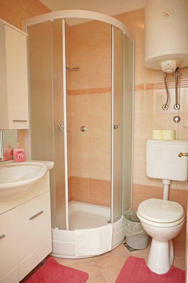 Apartman Bokula Novi Vinodolski Bagian luar foto
